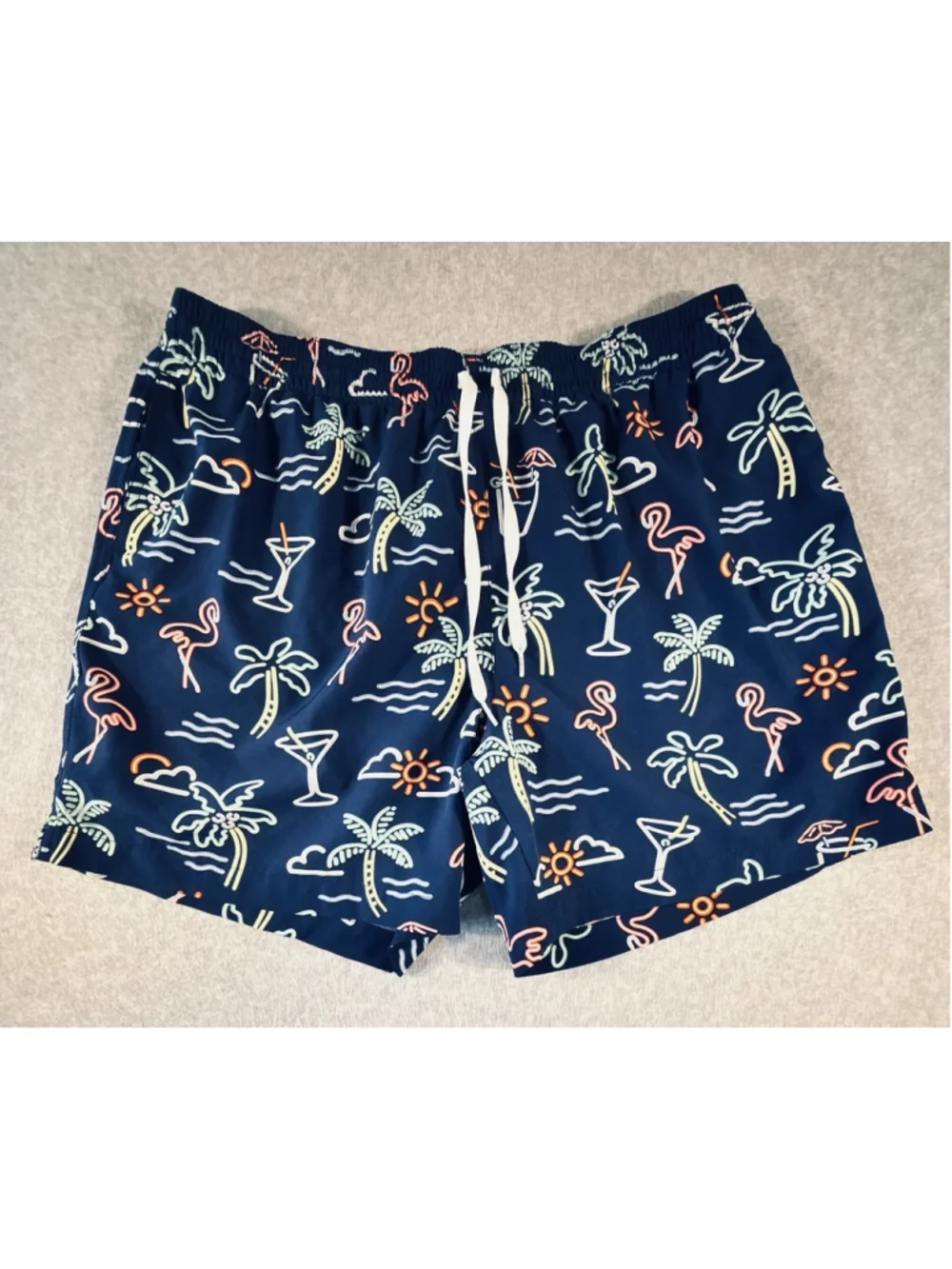 Chubbies Swim Trunks XXL Blue Flamingo Cocktail 5.5